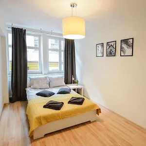 Kielbasnicza 1a Rynek 3 Pok Osobne 65 M2 Wrocław